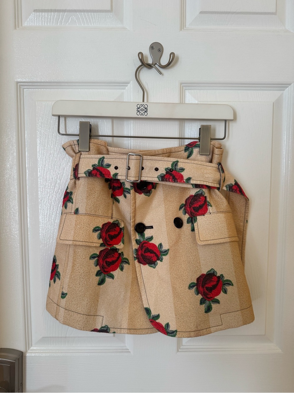 Comme des Garcons TAO Beige Mini Skirt with Red Rose Motif